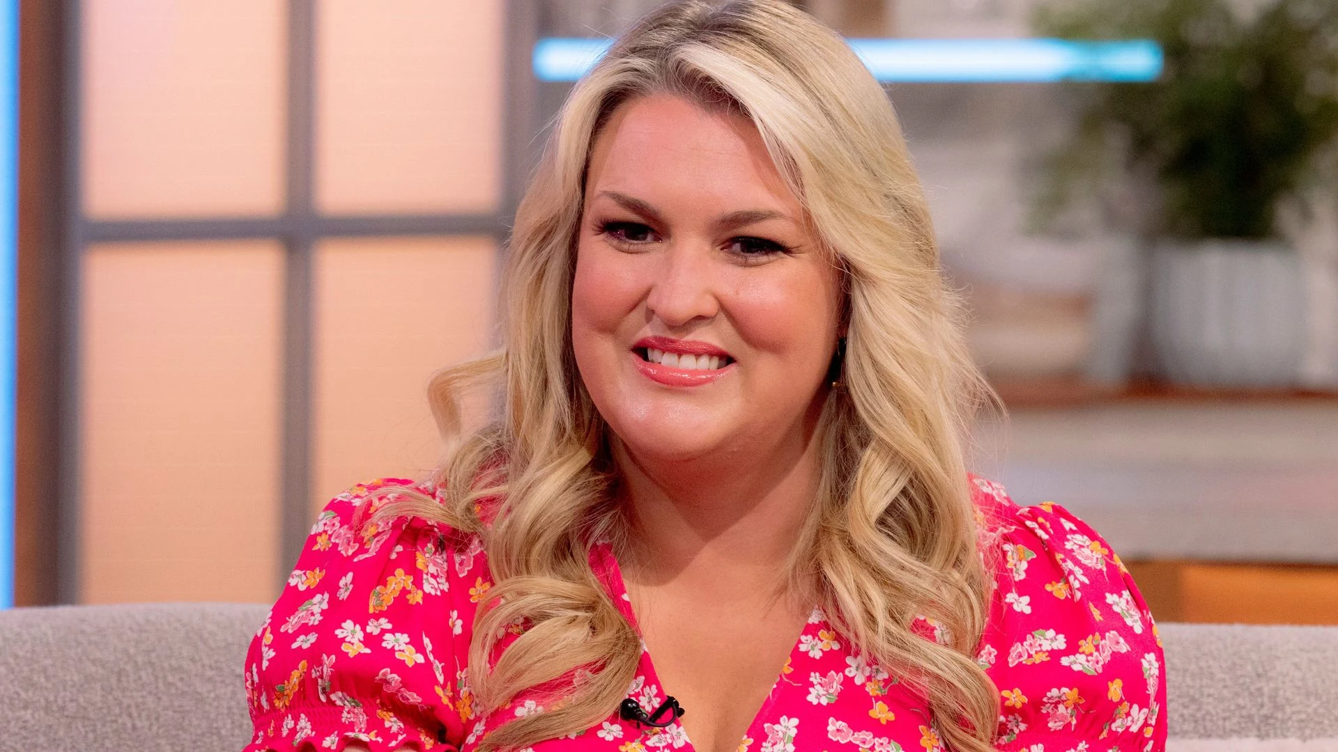 sara davies net worth